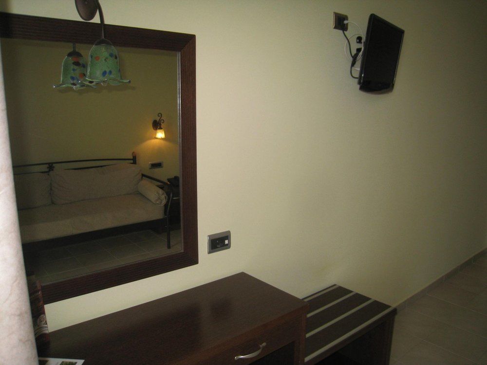 9 Queens Spa Hotel Loutra Edipsou  Exterior foto