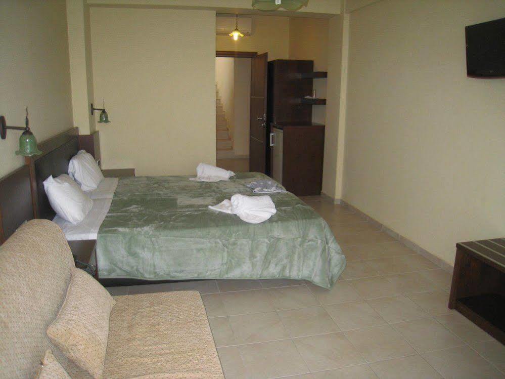 9 Queens Spa Hotel Loutra Edipsou  Exterior foto