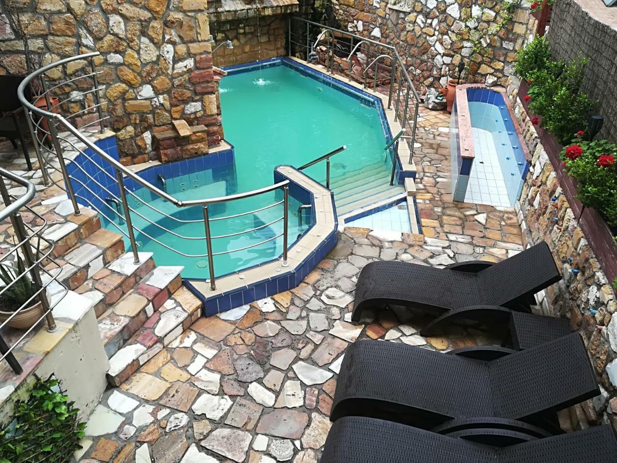 9 Queens Spa Hotel Loutra Edipsou  Exterior foto