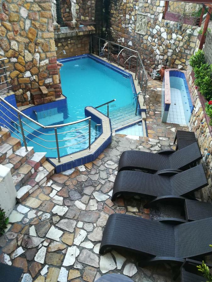 9 Queens Spa Hotel Loutra Edipsou  Exterior foto